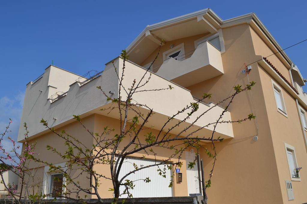Apartments Danijela ザダル エクステリア 写真